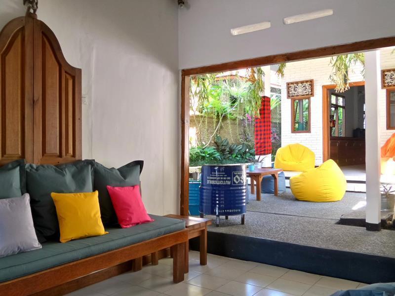 Ostello Friendly House Bali Ubud Esterno foto