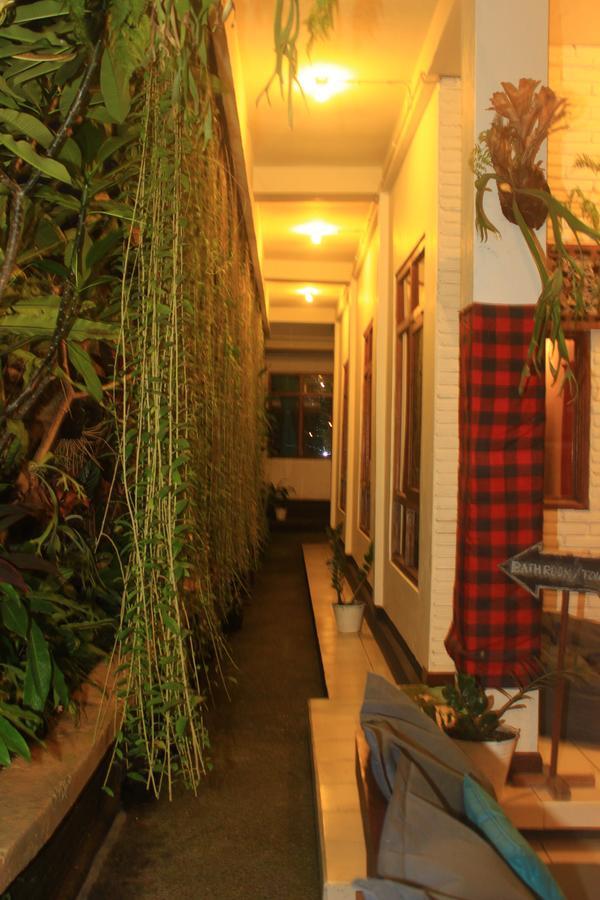 Ostello Friendly House Bali Ubud Esterno foto
