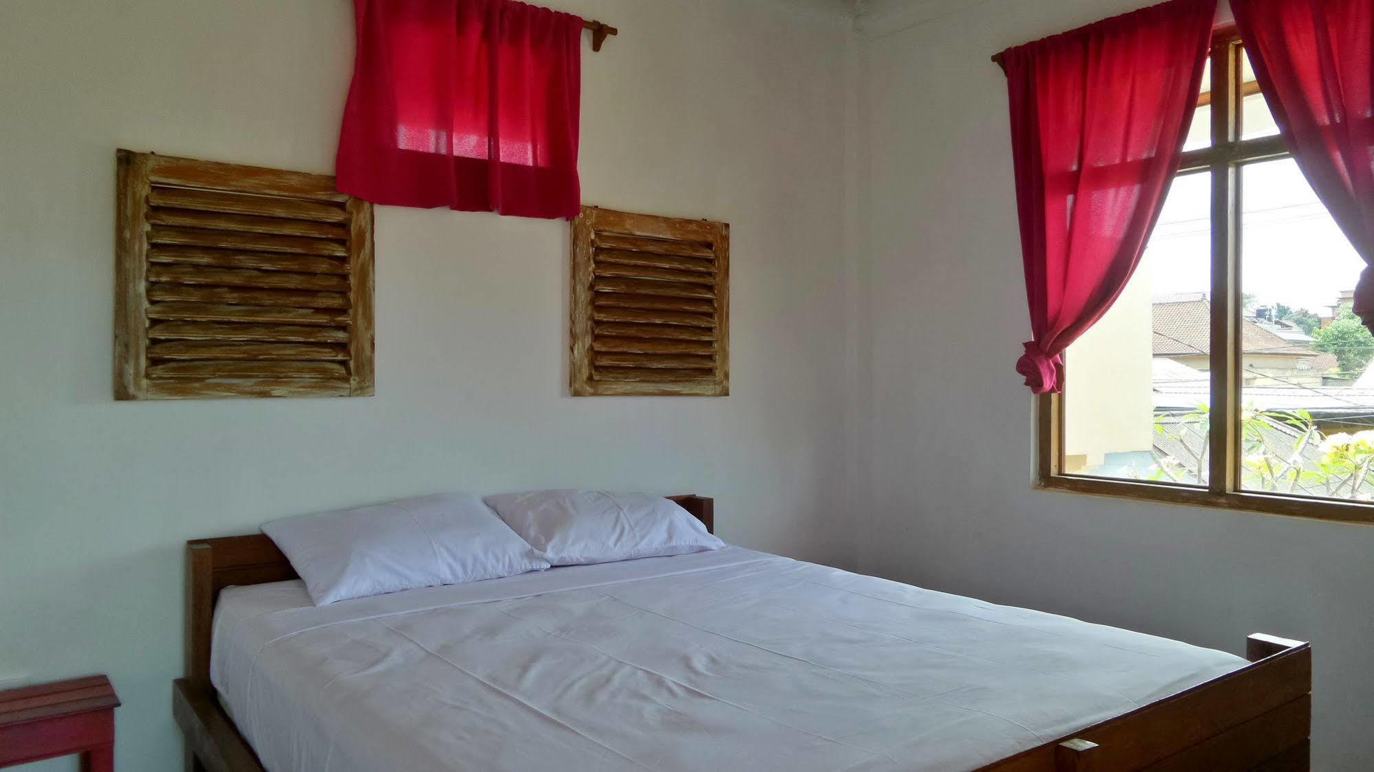 Ostello Friendly House Bali Ubud Esterno foto