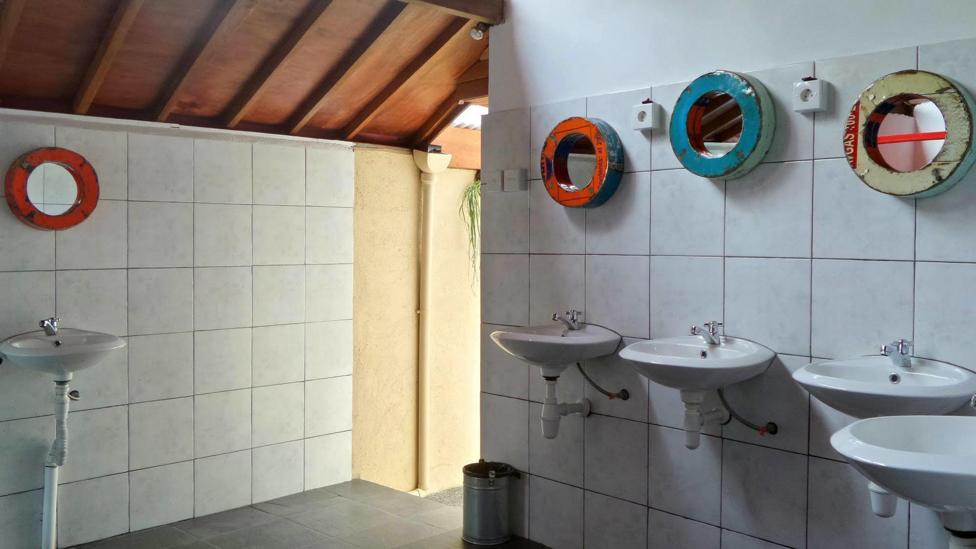 Ostello Friendly House Bali Ubud Esterno foto