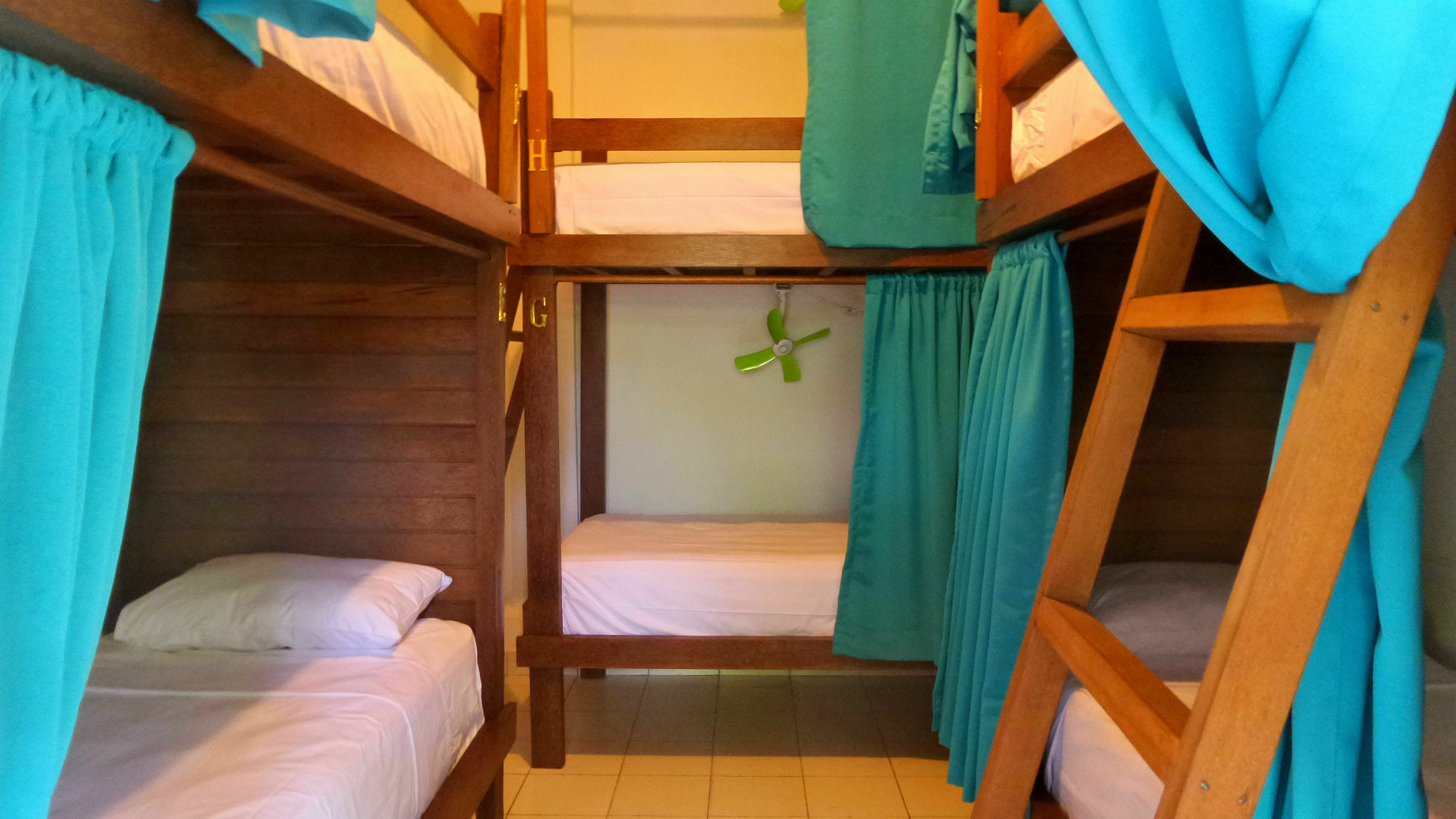 Ostello Friendly House Bali Ubud Esterno foto